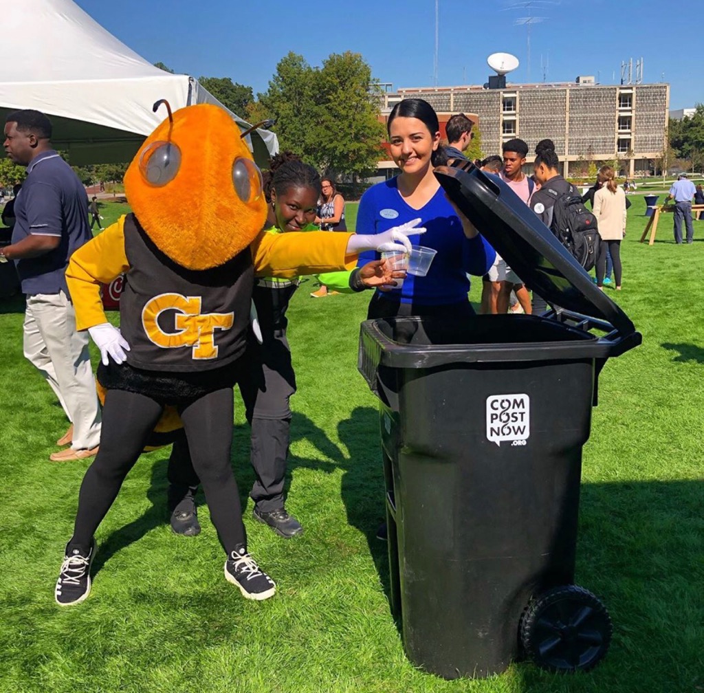 Buzz composting at an event.